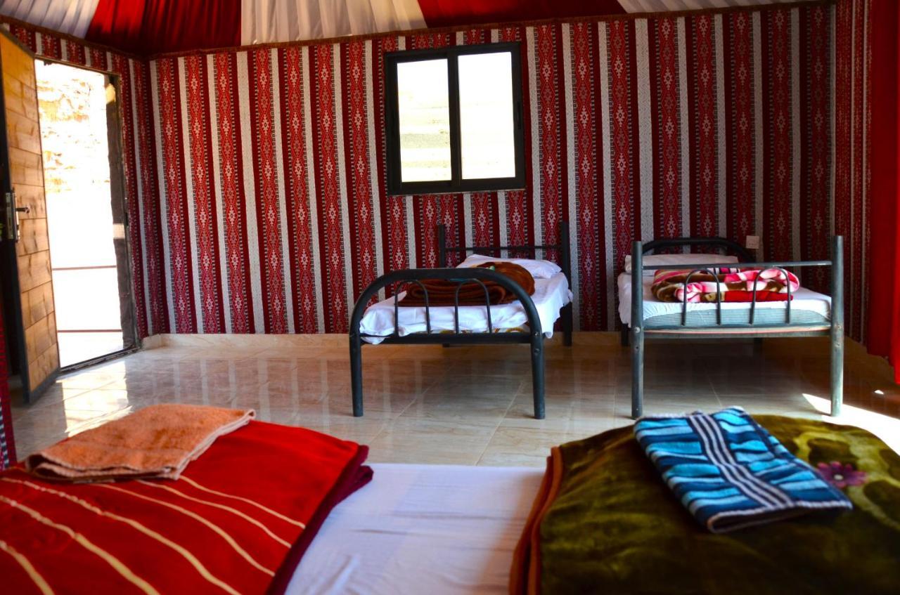 Beduin Star Trail Camp Bed & Breakfast Wadi Rum Bagian luar foto