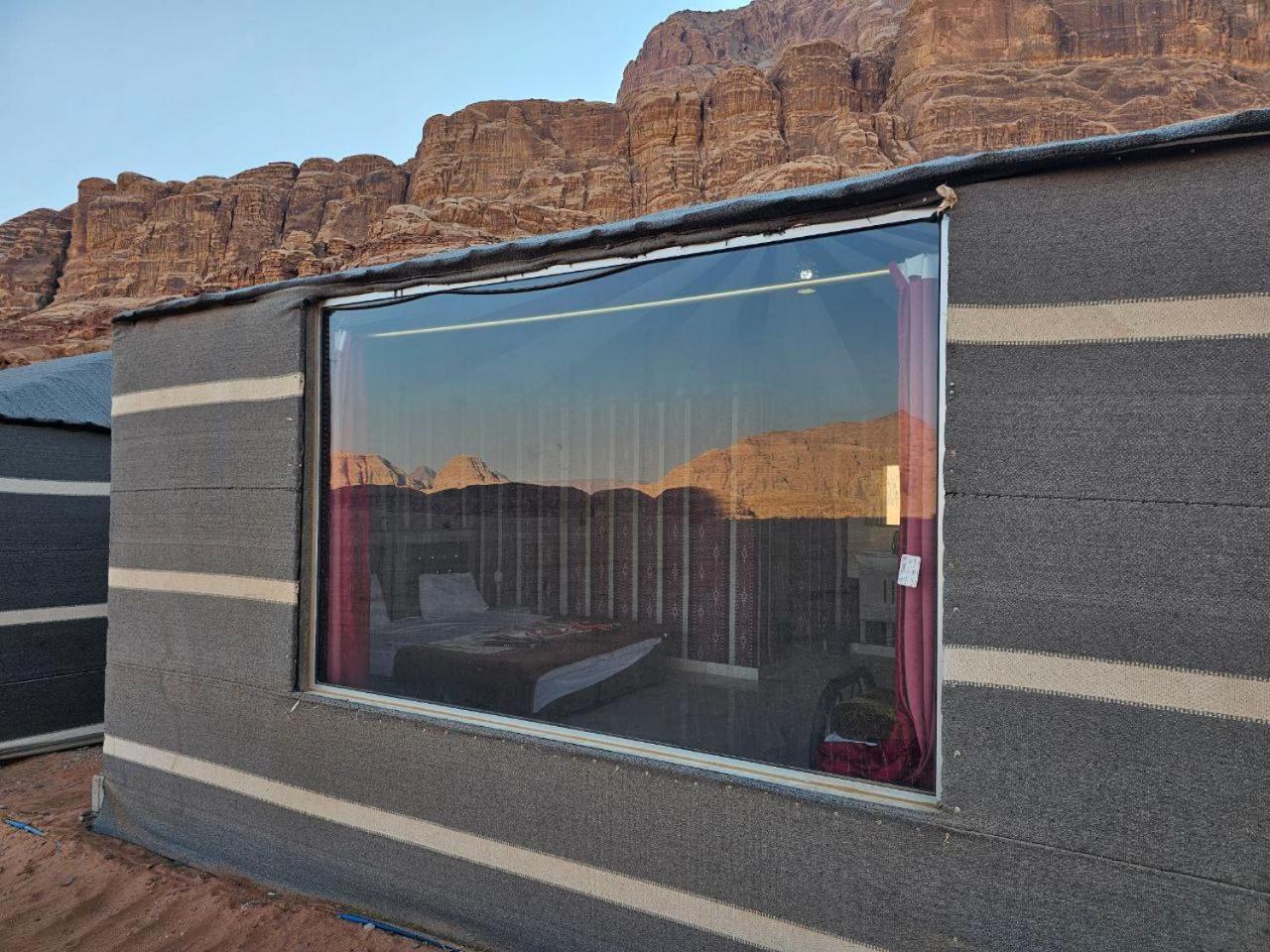 Beduin Star Trail Camp Bed & Breakfast Wadi Rum Bagian luar foto