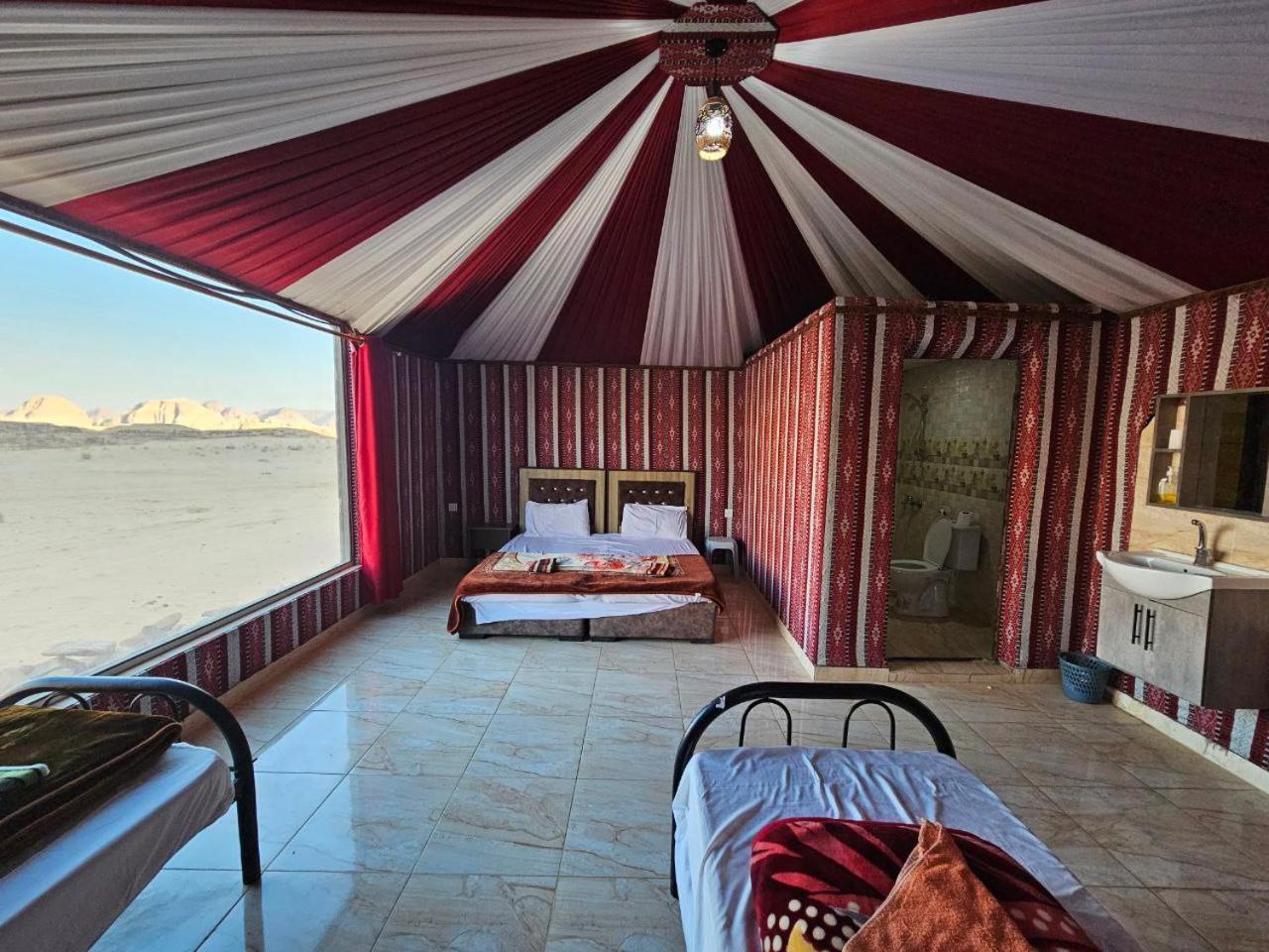 Beduin Star Trail Camp Bed & Breakfast Wadi Rum Bagian luar foto